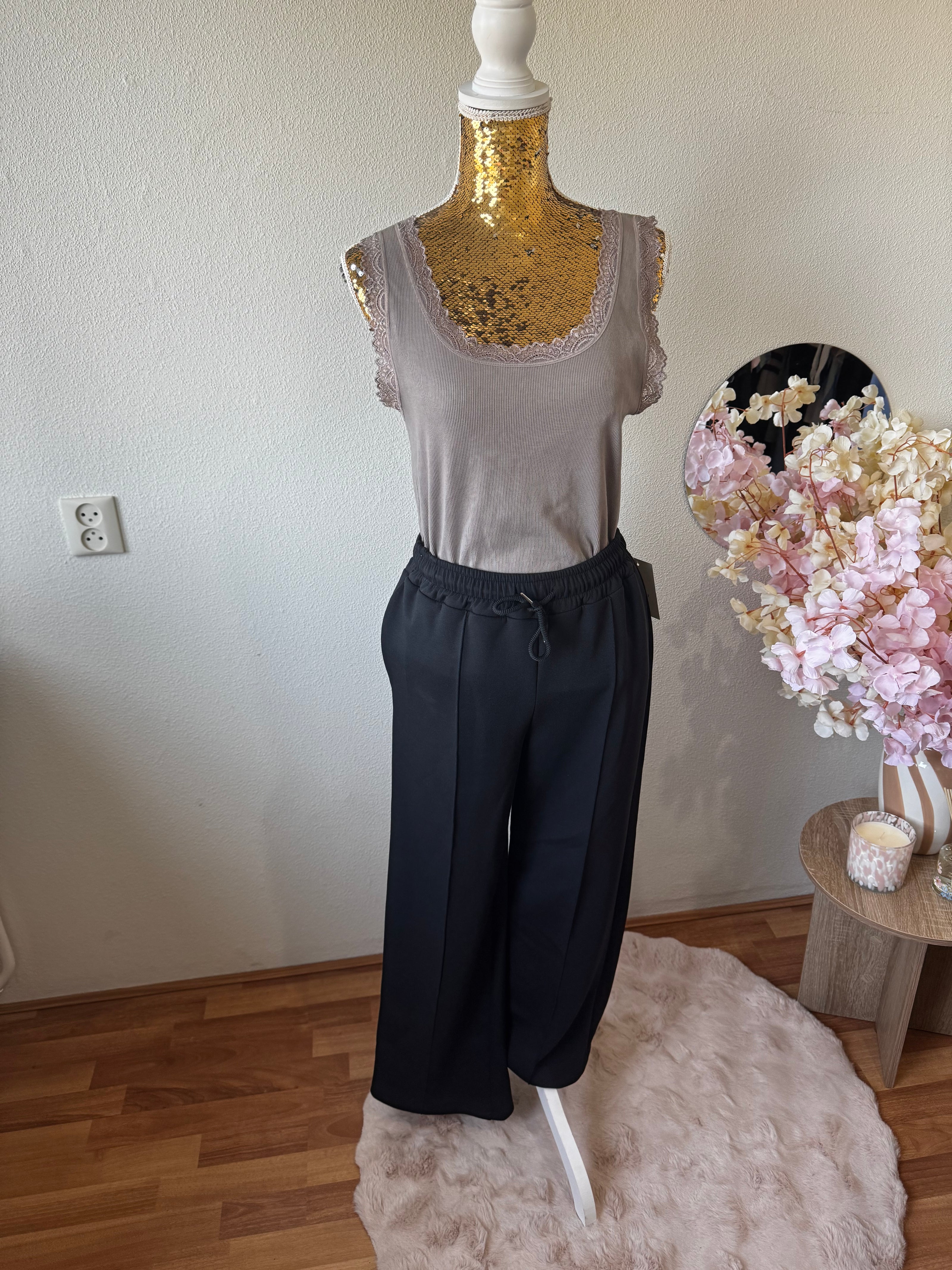 Wide leg broek met elastische taille en strikdetail (tm 42/44)