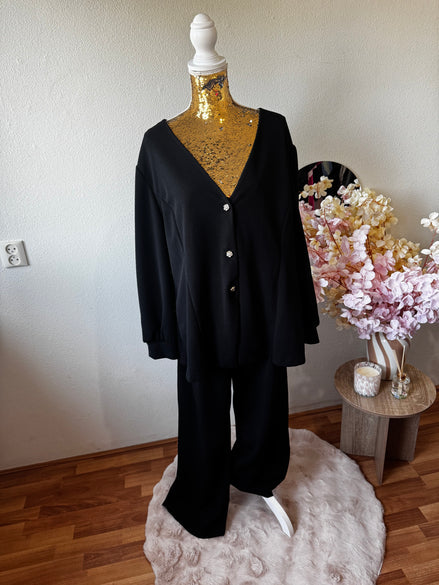 Luxe two piece set – plus size