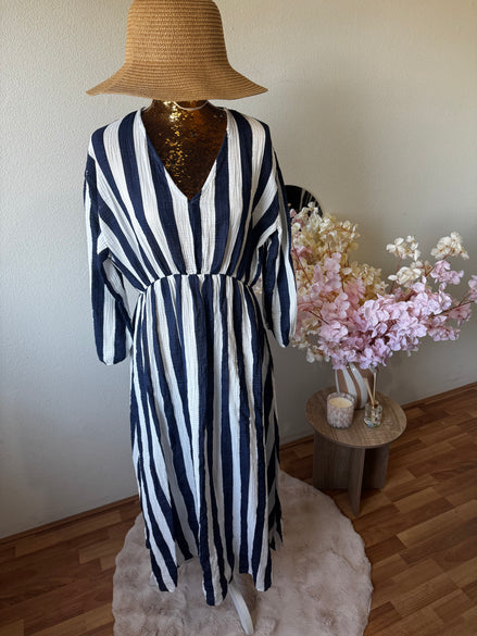 Gestreepte maxi jurk - plus size (t/m 48)