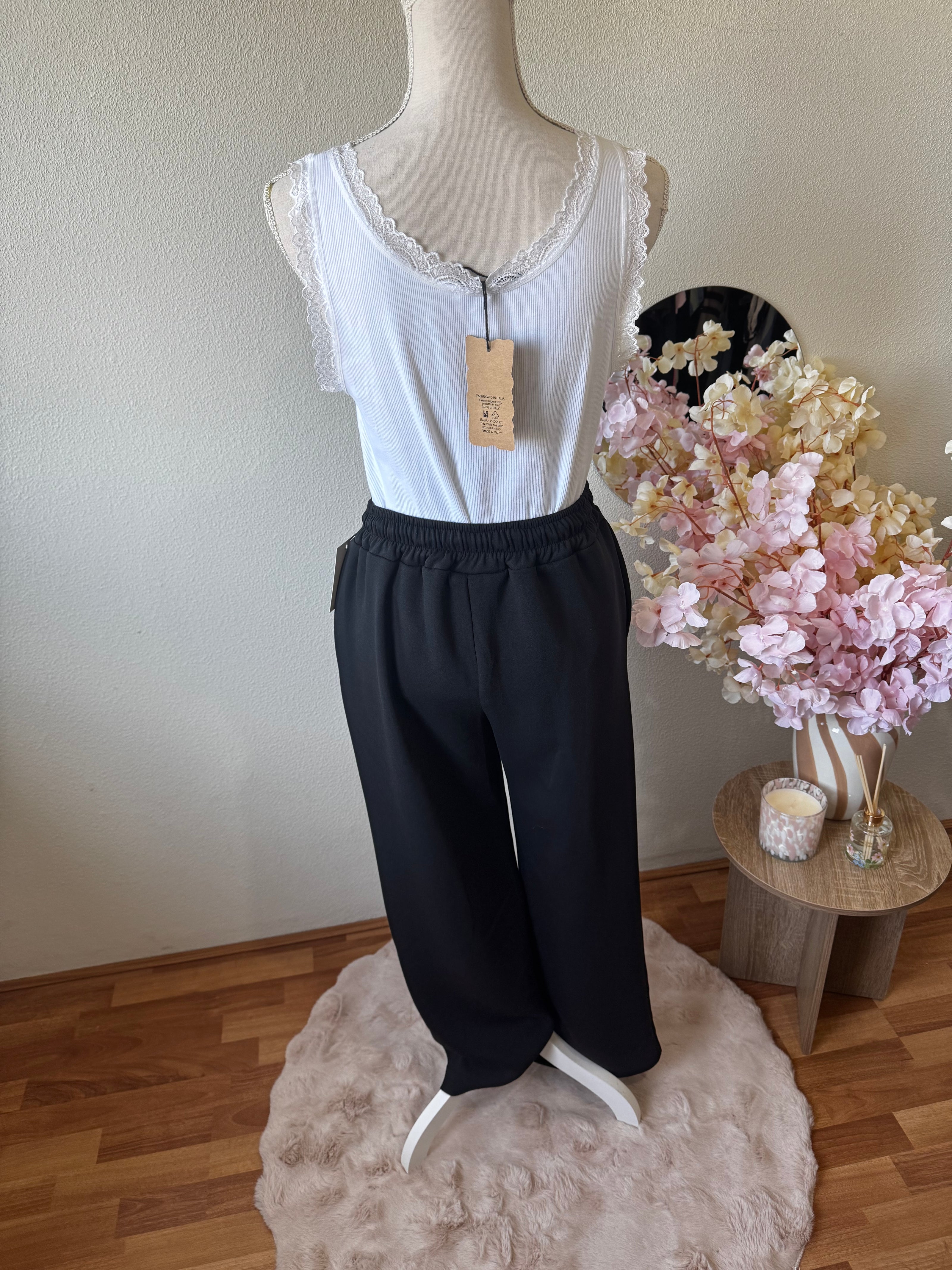 Lace detail rib hemdje – luxe basic top (tm 42/44)