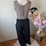 Lace detail rib hemdje – luxe basic top (tm 42/44)